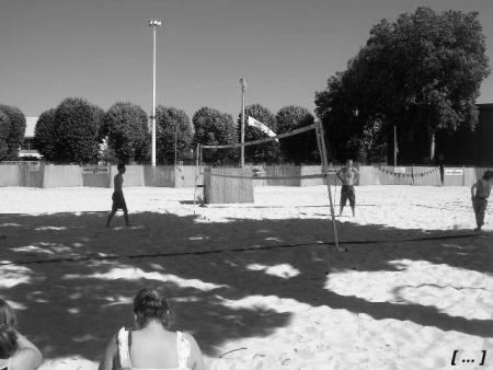[ Terrain de volley ] =+> [ ARt du mattage ]